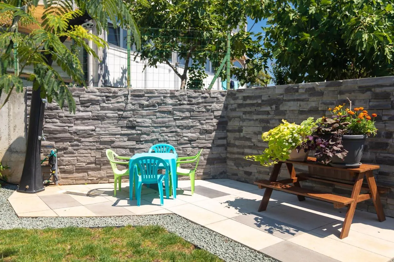 Apartment Odore Di Mare With Beautiful Garden Krk Town
