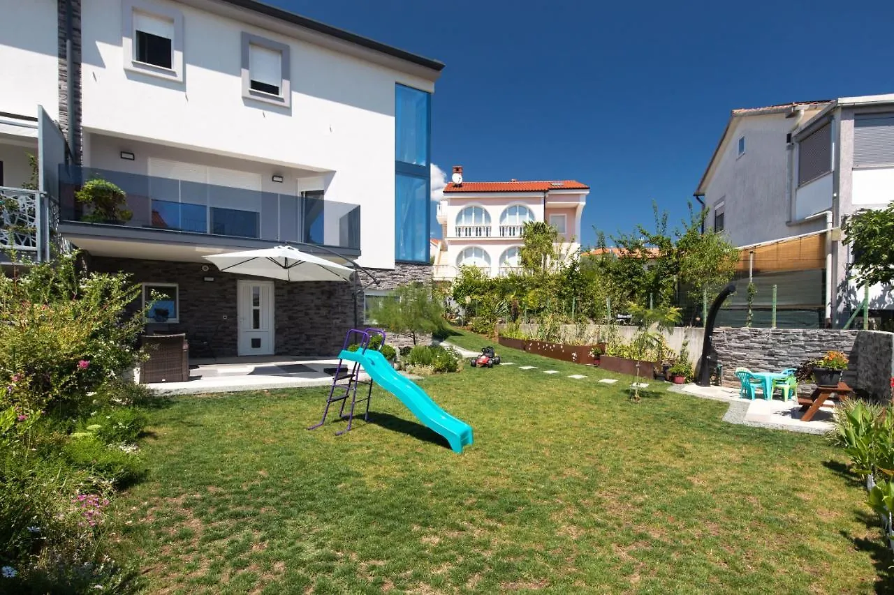 Apartment Odore Di Mare With Beautiful Garden Krk Town Croatia